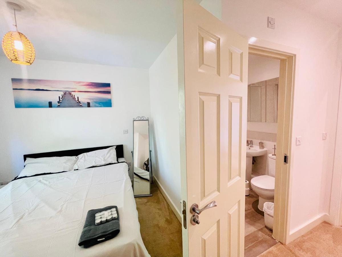 Apartment Chattel Bedford